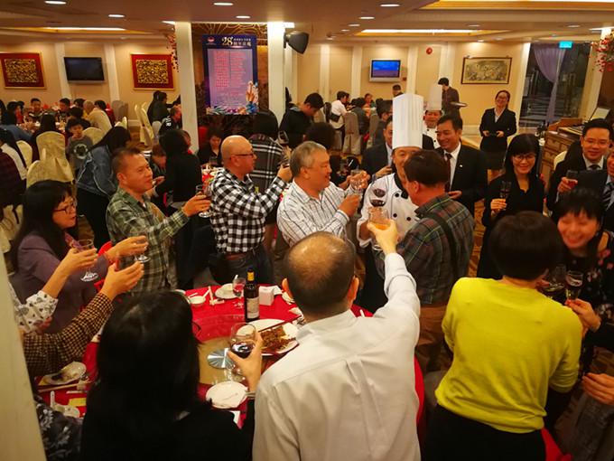 中酒公司下属濠璟酒店圆满举办从江美食节暨成立28周年店庆主题晚宴 (3)_副本.jpg